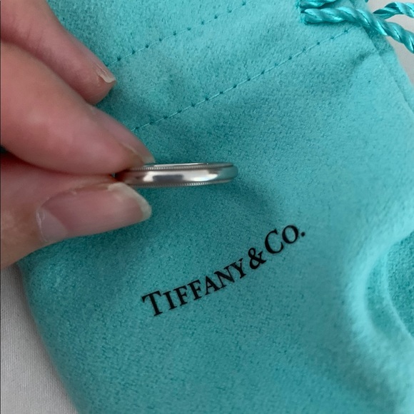 Tiffany & Co. Wedding Band - 950 Platinum Milgrain Designer Ring Size 4 3/4 - 5 - Picture 2 of 5